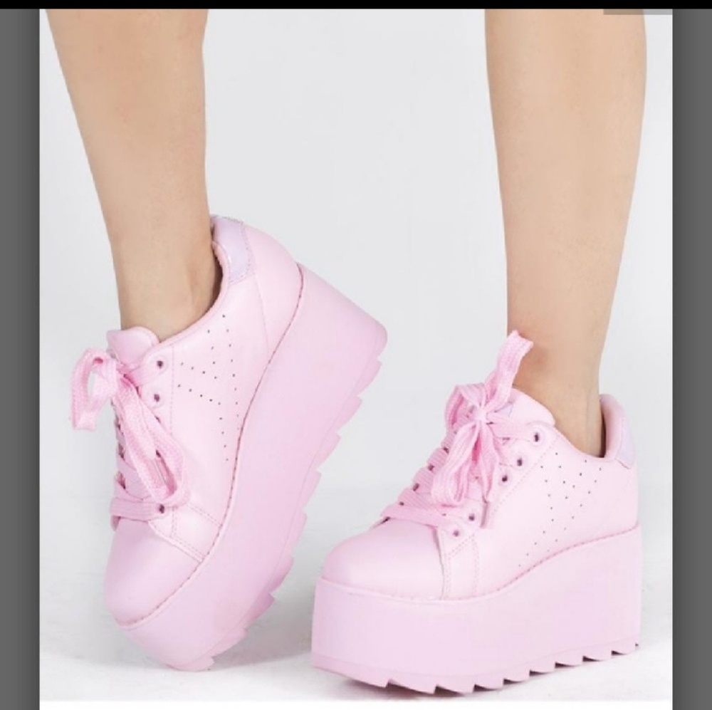 YRU Lala Platform Sneakers